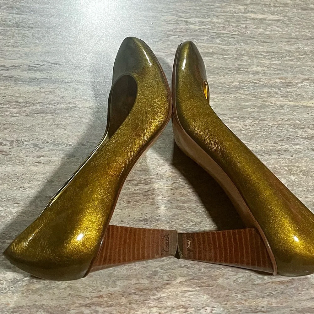 Coach Maxey Vintage glossy gold brick heels shoes - Picture 13 of 17